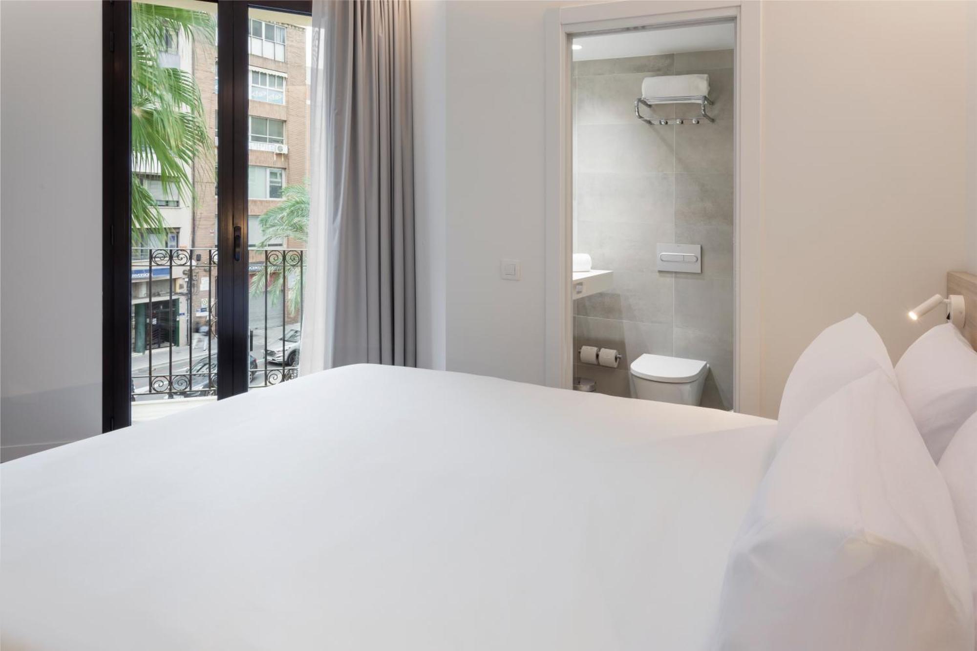 B&B Hotel Alicante Centro Eksteriør bilde