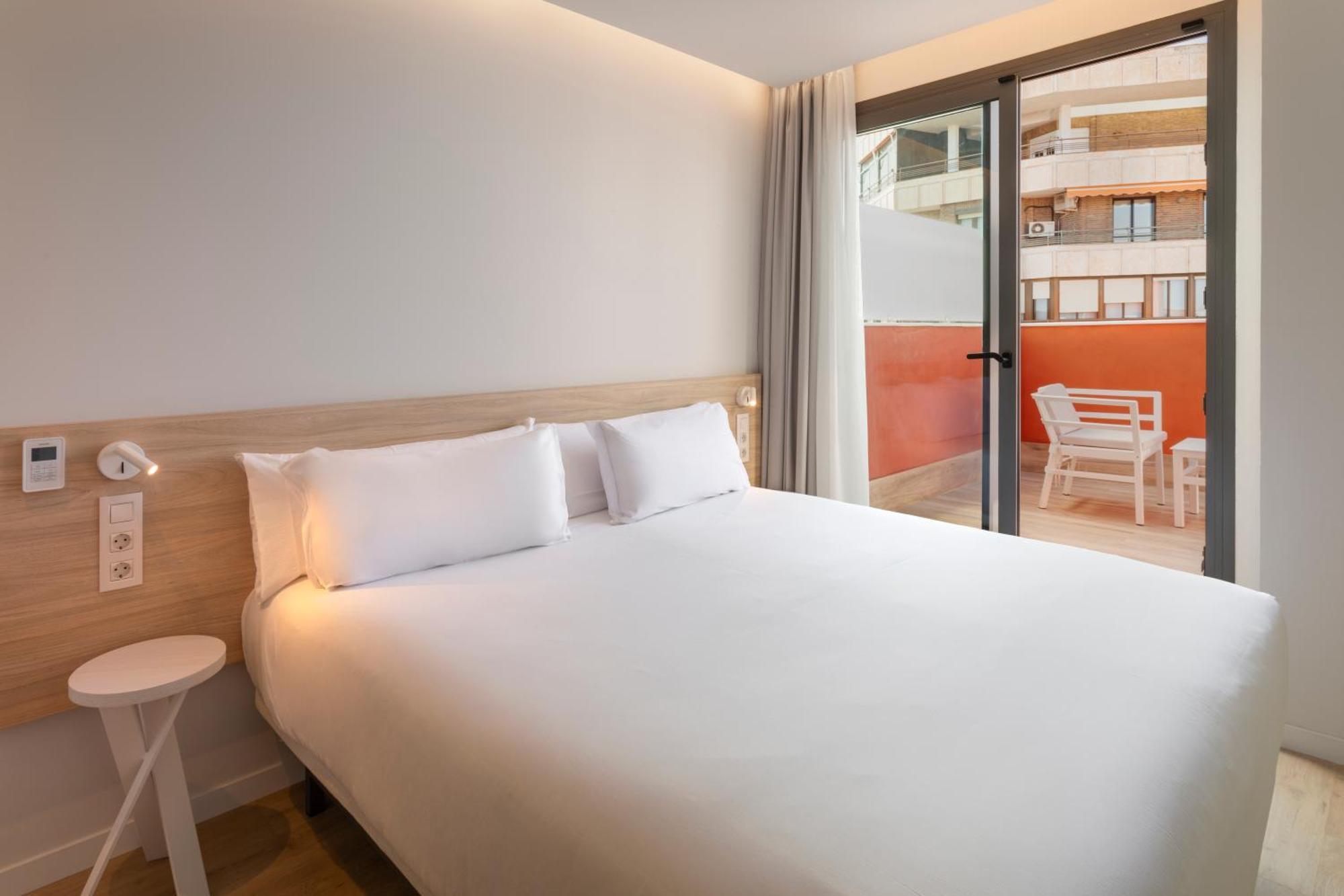 B&B Hotel Alicante Centro Eksteriør bilde