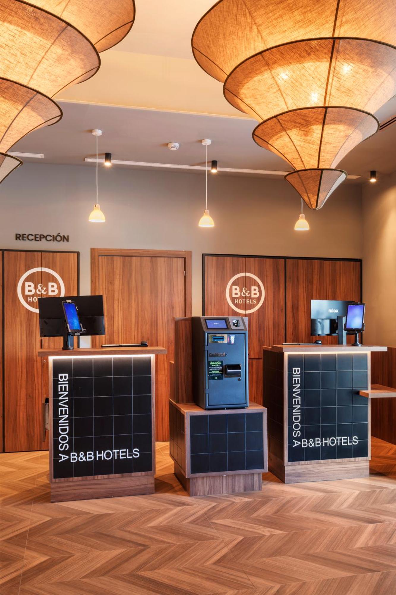 B&B Hotel Alicante Centro Eksteriør bilde